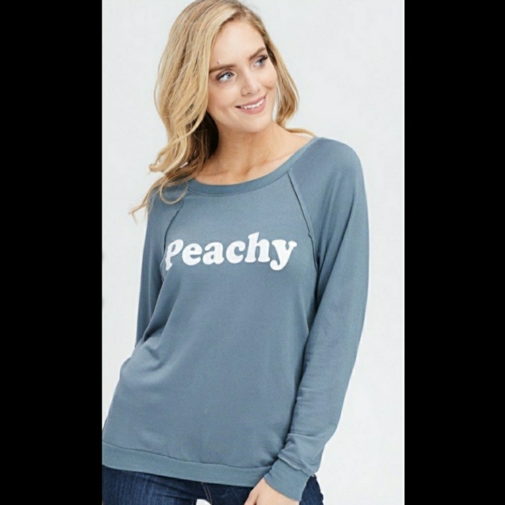 🍑Adorable "peachy" sweatshirt!